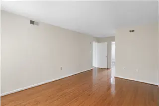 Rental property with 3 bedroom and 2 bathroom in Res