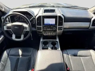 Ford F-250 Super Duty 2020 4x4 Lariat 4dr Crew Cab 6.8 ft. SB Pickup