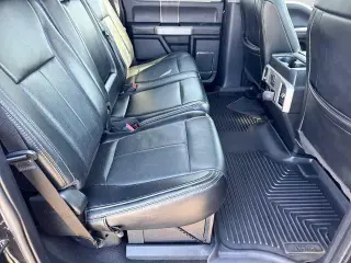 Ford F-250 Super Duty 2020 4x4 Lariat 4dr Crew Cab 6.8 ft. SB Pickup