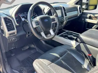 Ford F-250 Super Duty 2020 4x4 Lariat 4dr Crew Cab 6.8 ft. SB Pickup