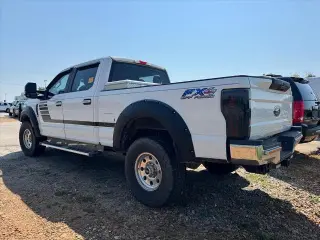 Ford F-250 Super Duty 2018 4x4 XL 4dr Crew Cab 6.8 ft. SB Pickup