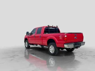 Ford F-250 Super Duty 2015 4x4 XLT 4dr Crew Cab 6.8 ft. SB Pickup