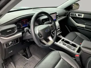 Ford Explorer 2023 AWD XLT 4dr SUV