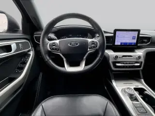 Ford Explorer 2023 AWD XLT 4dr SUV