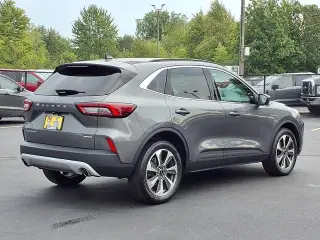 Ford Escape 2023 AWD Platinum 4dr SUV