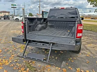 Ford F-150 2023 4x2 XL 4dr SuperCrew 5.5 ft. SB