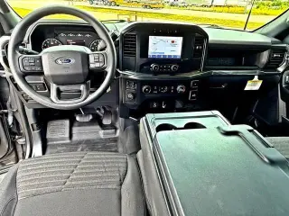 Ford F-150 2023 4x2 XL 4dr SuperCrew 5.5 ft. SB