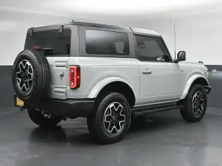 Ford Bronco 2023 4x4 Outer Banks 2dr SUV