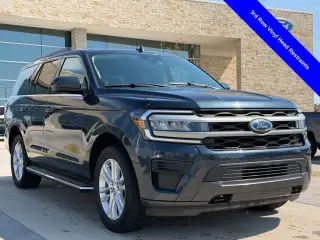 Ford Expedition 2023 4x4 XLT 4dr SUV