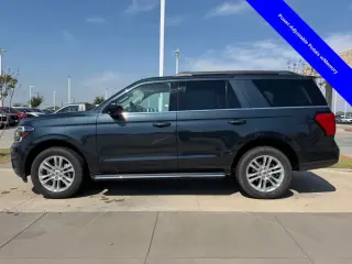 Ford Expedition 2023 4x4 XLT 4dr SUV
