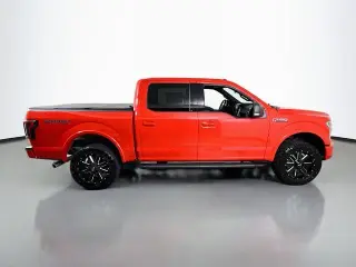 Ford F-150 2015 4x4 XLT 4dr SuperCrew 5.5 ft. SB