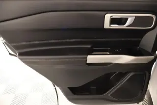 Ford Explorer 2023 XLT 4dr SUV