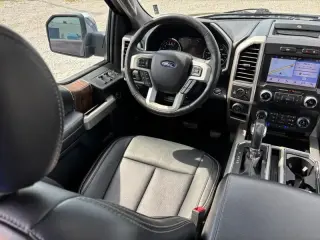 Ford F-150 2019 4x4 Lariat 4dr SuperCrew 5.5 ft. SB