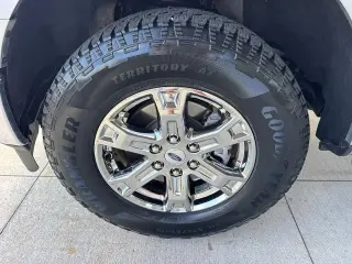 Ford F-150 2023 4x4 XLT 4dr SuperCrew 5.5 ft. SB