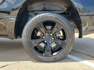 Ram 1500 2024 4x4 Lone Star 4dr Crew Cab 5.6 ft. SB Pickup