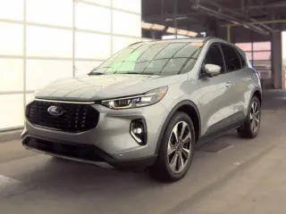 Ford Escape 2023 AWD Platinum 4dr SUV