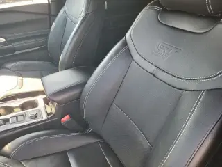 Ford Explorer 2023 AWD ST 4dr SUV