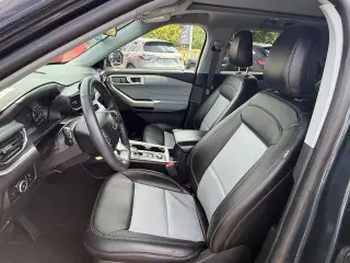 Ford Explorer 2023 AWD XLT 4dr SUV