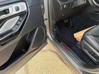 Ford Explorer 2023 AWD ST 4dr SUV