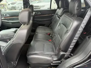 Ford Explorer 2017 AWD Platinum 4dr SUV