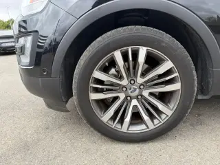 Ford Explorer 2017 AWD Platinum 4dr SUV