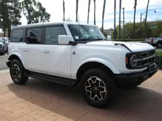 Ford Bronco 2025 4x4 Outer Banks 4dr SUV