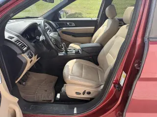 Ford Explorer 2017 AWD XLT 4dr SUV