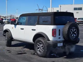 Ford Bronco 2023 4x4 Badlands Advanced 4dr SUV