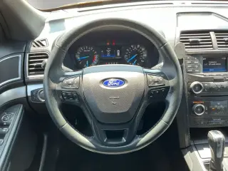 Ford Explorer 2017 XLT 4dr SUV