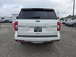 Ford Expedition MAX 2023 4x4 XLT 4dr SUV
