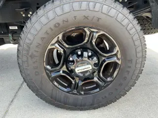 Ford F-350 Super Duty 2023 4x4 XL 4dr SuperCab 6.8 ft. SB SRW Pickup