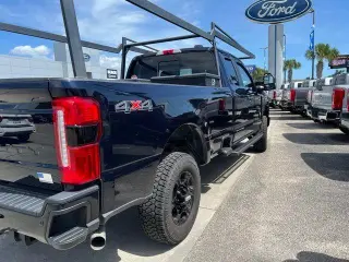 Ford F-350 Super Duty 2023 4x4 XL 4dr SuperCab 6.8 ft. SB SRW Pickup