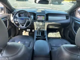 Ford Taurus 2015 AWD SHO 4dr Sedan