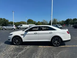 Ford Taurus 2015 AWD SHO 4dr Sedan