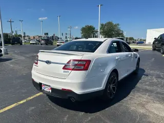 Ford Taurus 2015 AWD SHO 4dr Sedan