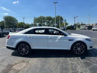 Ford Taurus 2015 AWD SHO 4dr Sedan