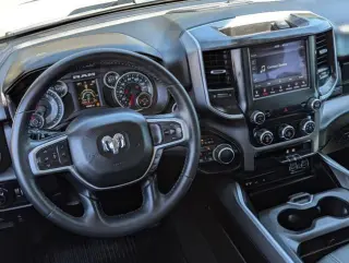 Ram 1500 2019 4x4 Big Horn 4dr Crew Cab 5.6 ft. SB Pickup