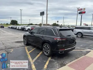 Jeep Grand Cherokee 2023 4x4 Overland 4xe 4dr SUV