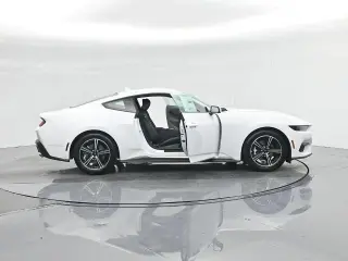 Ford Mustang 2025 EcoBoost 2dr Fastback
