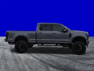 Ford F-250 Super Duty 2022 4x4 Lariat 4dr Crew Cab 6.8 ft. SB Pickup