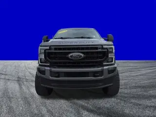Ford F-250 Super Duty 2022 4x4 Lariat 4dr Crew Cab 6.8 ft. SB Pickup