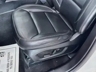 Ford Explorer 2023 AWD XLT 4dr SUV