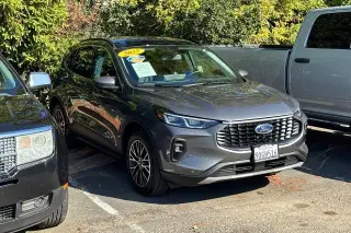 Ford Escape Plug-In Hybrid 2025 PHEV 4dr SUV