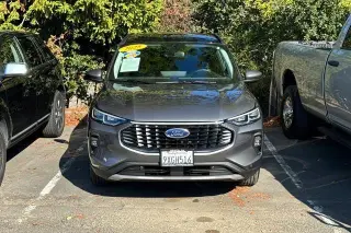 Ford Escape Plug-In Hybrid 2025 PHEV 4dr SUV