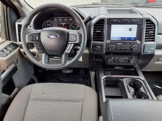 Ford F-250 Super Duty 2022 4x2 XLT 4dr SuperCab 6.8 ft. SB Pickup