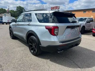 Ford Explorer 2024 AWD ST 4dr SUV