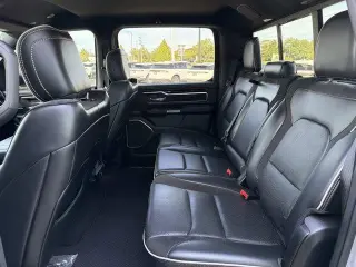 Ram 1500 2019 4x4 Laramie 4dr Crew Cab 5.6 ft. SB Pickup