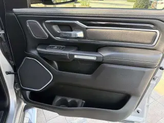 Ram 1500 2019 4x4 Laramie 4dr Crew Cab 5.6 ft. SB Pickup