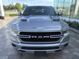 Ram 1500 2019 4x4 Laramie 4dr Crew Cab 5.6 ft. SB Pickup