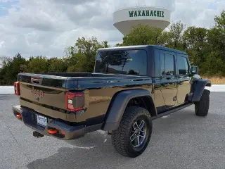 Jeep Gladiator 2026 4x4 Mojave 4dr Crew Cab 5.0 ft. SB